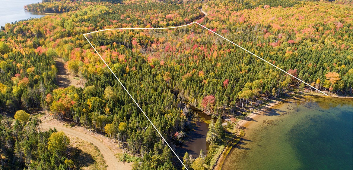 Beautiful property on the Bras d´Or Lake, Cape Breton Island